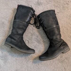 UGG Elsa Boots SZ 8.5